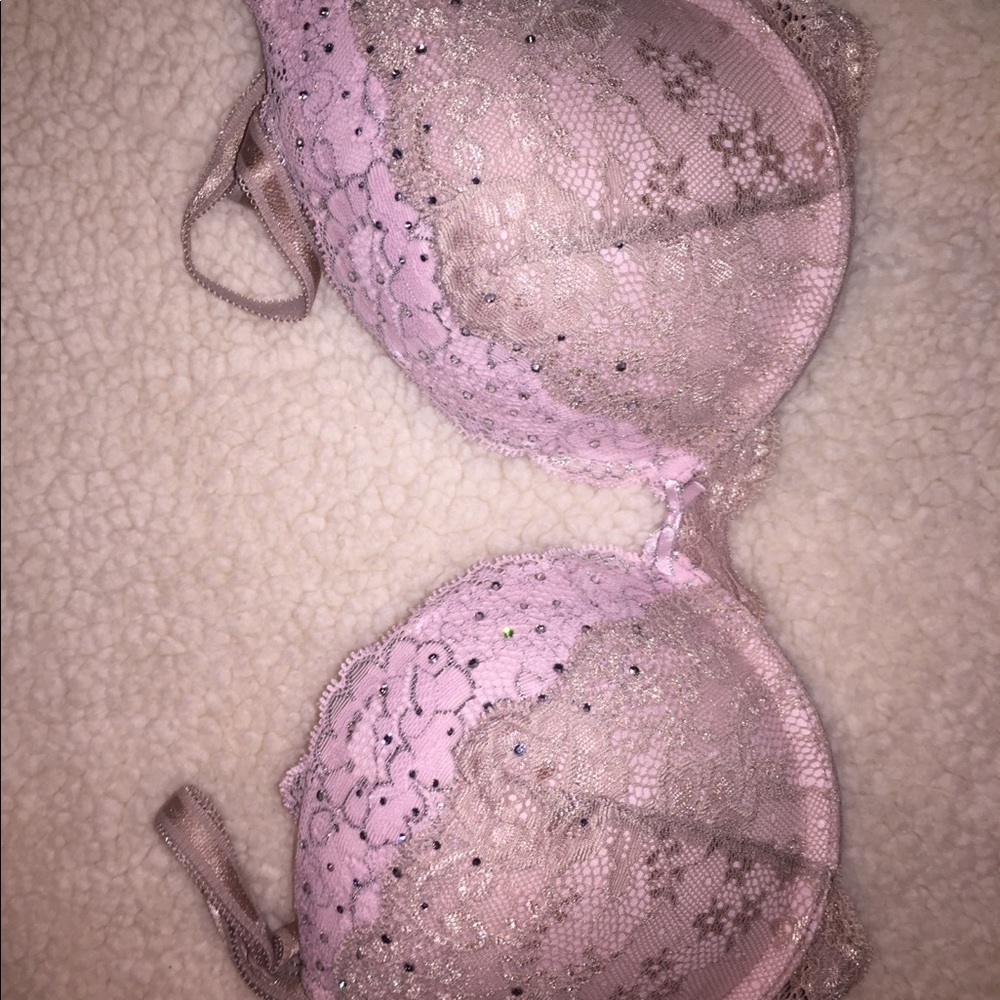 ** Victoria secret bond shell**